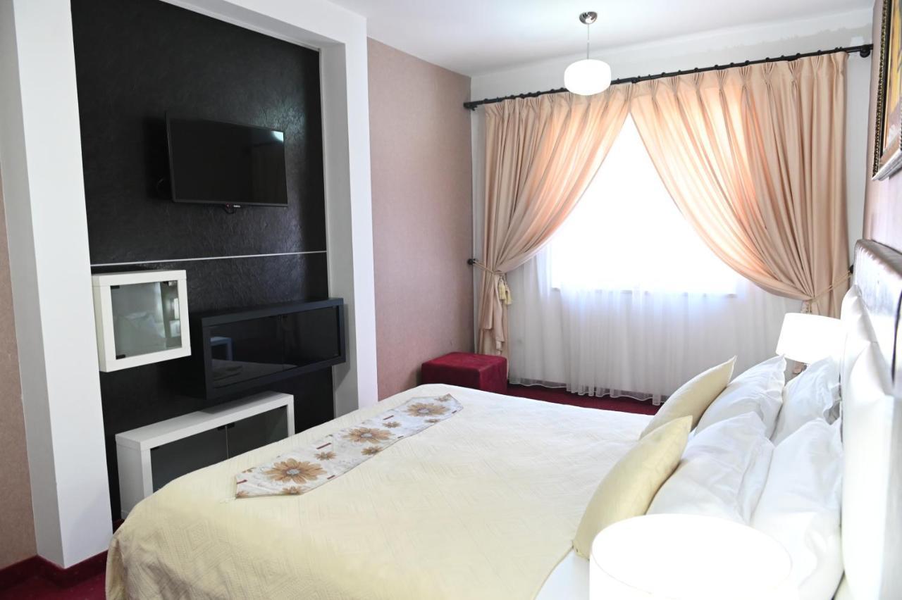 Hotel Liss Лежа Экстерьер фото